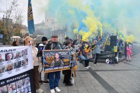 Акція на підтримку українських військовополонених та військовослужбовців, які зникли безвісти, у Львові