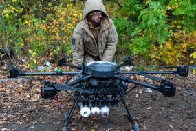 Troops from the 13th "Khartiya" Brigade of the National Guard of Ukraine conducted unit coordination training in a forested area