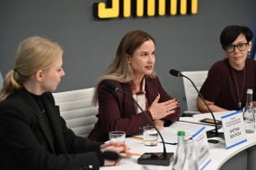 Аліна Коновальченко, Крістіна Мікулова, Вікторія Масна