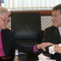 Клинтон считает, что Ющенко не нуждается в его советах