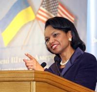 Америка радіє, що ”помаранчеві” мають більше, ніж Янукович