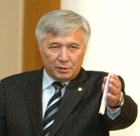 Ехануров предлагает пари специалистам ЕБРР