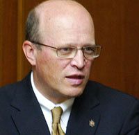 Зварич не хочет, чтоб его согнали с БЮТ и СПУ в один зал 