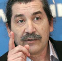 Кононов печать не отдает и призывает сохранять спокойствие