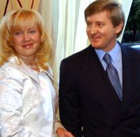 Завтра Ахметов с женой поделят деньги 