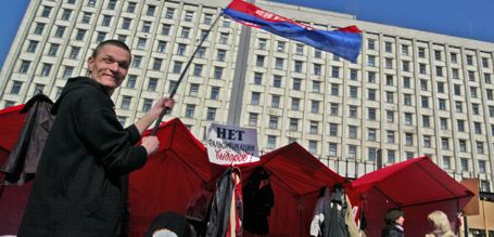 Сторонники Витренко автобусами едут к ЦИК