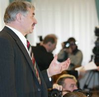 Витренко требует ручной работы