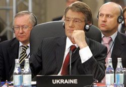 На должность главы МИДа Президент предложил кандидатуру Тарасюка