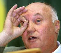 Власть увидела ”сговор против населения”