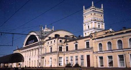  450 человек эвакуированы из вокзала в Харькове