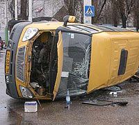 Под Киевом попал в ДТП автобус с пассажирами