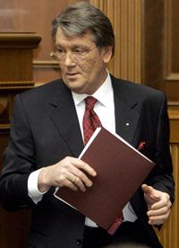 Послання Ющенка до ВР готують 207 учених і експертів