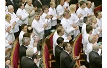 Томенко хвалився новим годинником, а Янукович-менший аж упрів