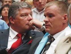 Червоненко смертельно устал смотреть через прицел