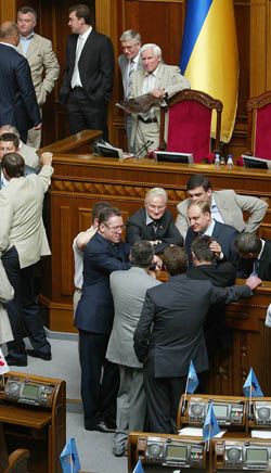 Регионы продолжают блокаду Верховной Рады