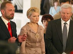 Большинство и оппозиция начнут переговоры в понедельник