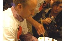 Супруги Зинченко нарисовали ”Одуванчик на пенсии”