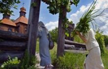 Ukraine`s wooden churches: Faith, tradition, and cheaper plastic siding