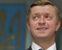 Дрижчаный заявляет о попытке установить контроль над СБУ