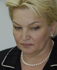 Богатырева: Ющенко валит инициативы и поучает на всю страну
