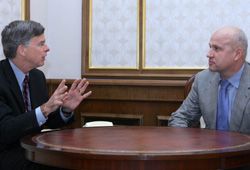 Глава Секретариата посоветовался с послом США