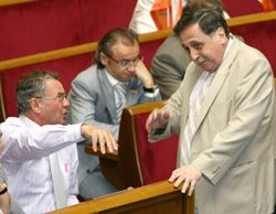 Ключковський наполягає, що закон про Кабмін має підписати Мороз