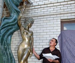 У Харкові набирає обертів скандал навколо встановлення пам`ятника Людмилі Гурченко