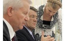 Ющенко мирил, Мороз сочинял стихи, Бессмертный перекривлял Юлю, Янукович защищал НАТО...