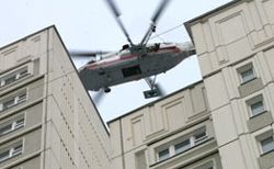 У Тюменській області вертоліт упав між житловими будинками