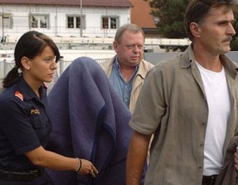 Сбежавшая от похитителя девушка не хочет видеть родителей (фото)
