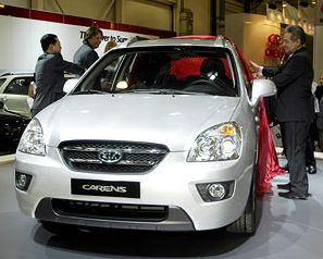 KIA Motors представила новий Carens (фото)