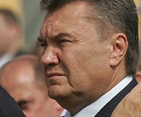Янукович собирается снизить тарифы на ЖКУ