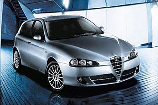 Alfa Romeo показала две новинки (фото)