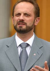 Наша Украина официально объявила о переходе в оппозицию