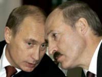 Путін тисне на Бацьку