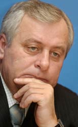 Пинзеник піднявся зі шпагата