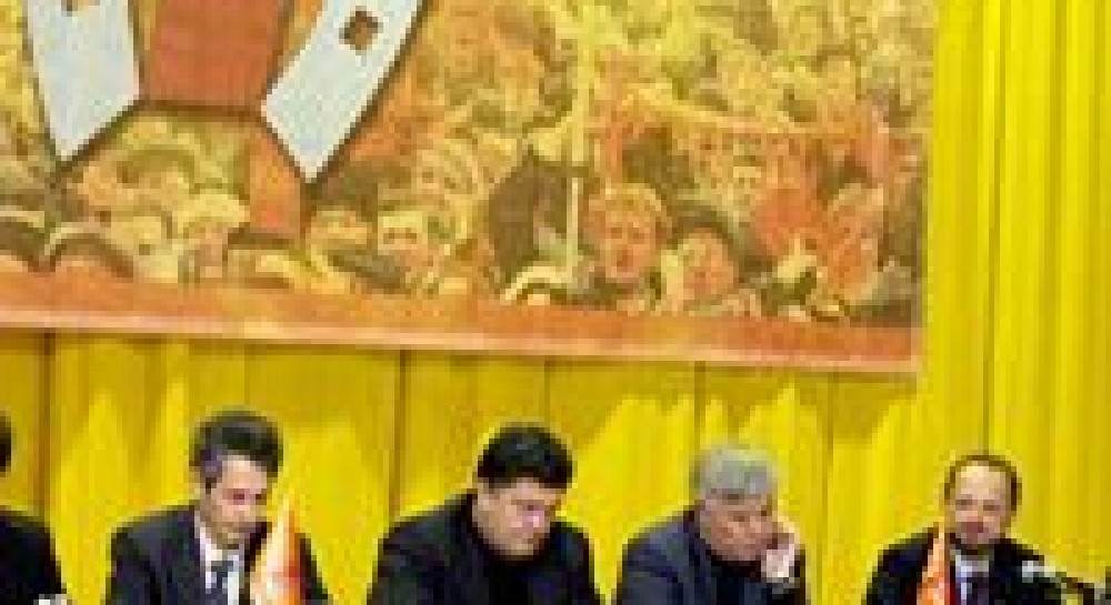 «Вперед, Украина!»: есть ли у Президента такая партия?