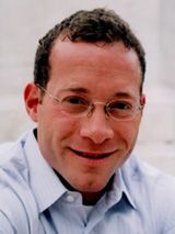 PR-директор Ford уволился ради Хиллари Клинтон (фото)