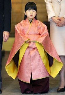 Принцесу Японії Айко урочисто представили мешканцям Токіо (фото)