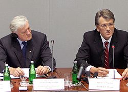 Ющенко: економіка зростає завдяки нормалізації політичної ситуації