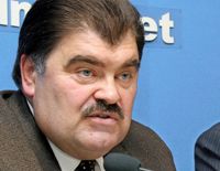 Депутат Київради хоче спитати владу, на чию користь вона діє