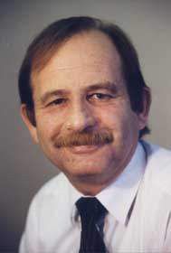 Место Черновецкого займет пенсионер Кульчинский (фото)