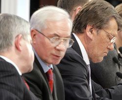 Виктор Ющенко и Николай Азаров встречаются с предпринимателями и промышленниками. Киев, 27 ноября