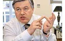 У Ющенко предостерегают Тимошенко от импровизаций за границей