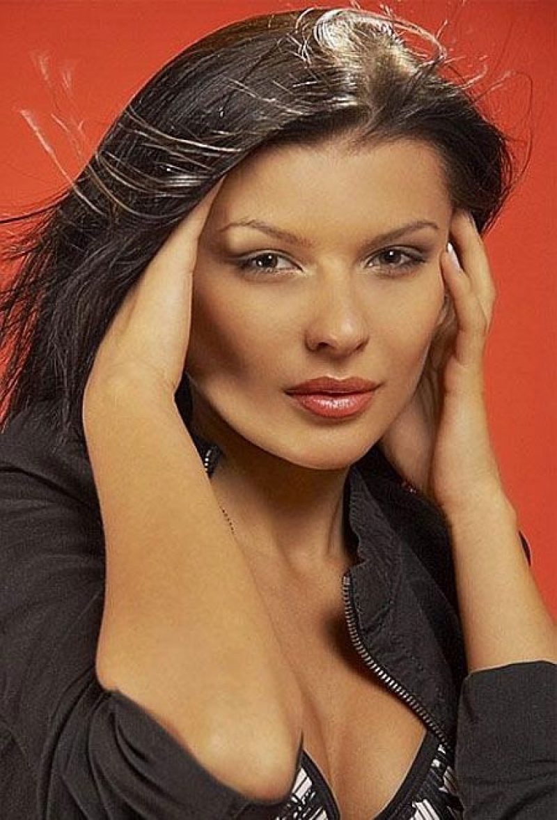 Ұзын бойлы әйелдер мен қысқа ерлер порно видео