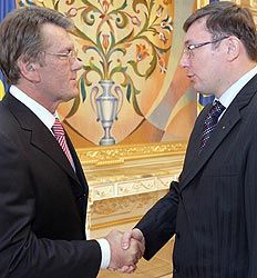 Ющенко хоче зробити Луценка головою СБУ