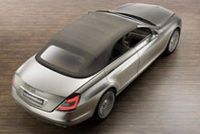 Mercedes офіційно представив новий кабріолет (фото)