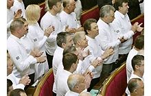 Imperative mandate estranges Ukraine from democracy