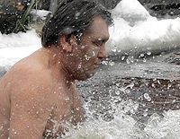 Ющенко вже в Гідропарку: він скупається