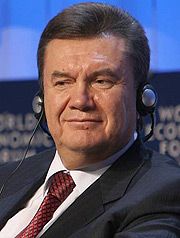 Янукович хочет вступить в дискуссию с комиссаром ЕС